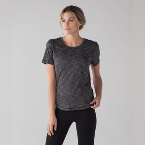 Lululemon Short Sleeve Active Tee Shirt Heather Gray Size 8 869